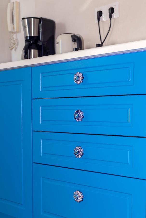 Blue And White Apartment Vipgreece 아테네 외부 사진