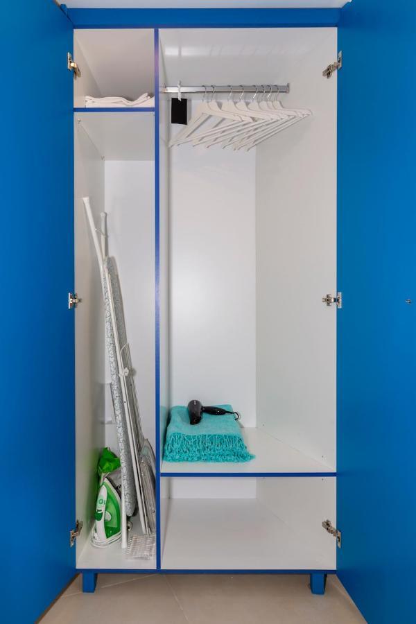 Blue And White Apartment Vipgreece 아테네 외부 사진
